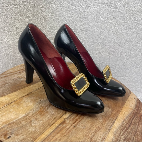 Vintage l 70s 7M YSL Paris Tailored Black Patent Leather Gold Chain Buckle Heels - Picture 8 of 15